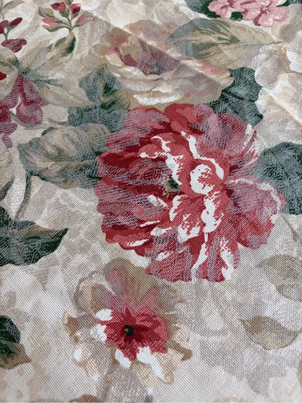 Floral Jacquard Round Tablecloth in Cream, Green and Pink